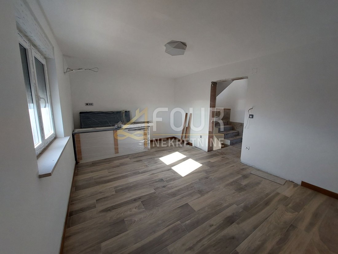 Apartment in Mjesni odbor Kastav, Grad Kastav, Primorje-Gorski Kotar County 5 - 13567393