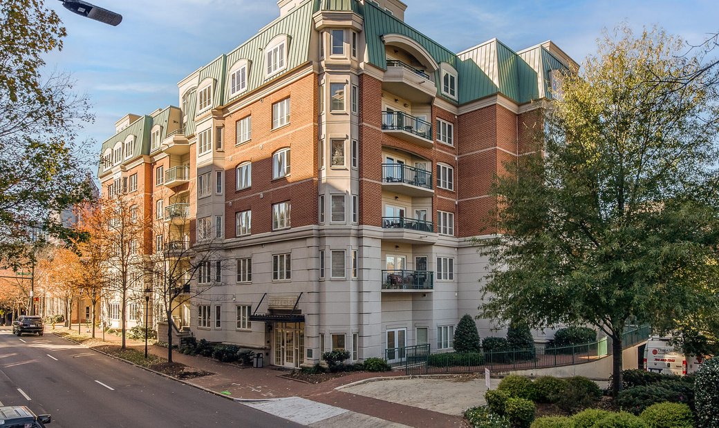 401 N. Church Street Unit 203, Dans Charlotte, Caroline Du Nord, états