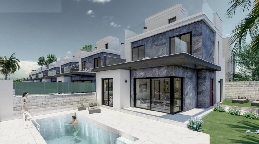 Villa in Pilar de la Horadada, Valencian Community, Spain 1 - 13563704