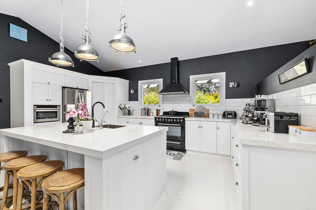 Cloudbreak The Perfect Rural Retreat In Bullarto, Victoria, Australia