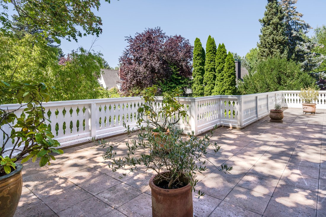 Stately Expansive Estate Home In Bod Homburg In Bad Homburg, Hessen