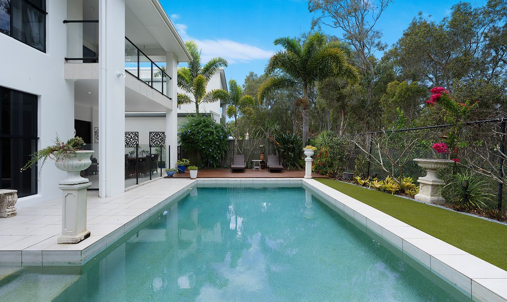 Hamptons Inspired Home Ideal For Family In Twin Waters, Queensland