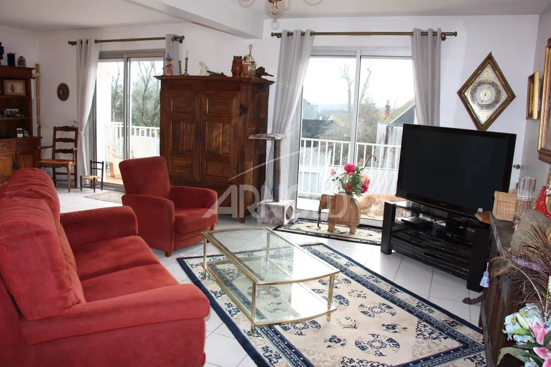 Auray Apartment In Auray, Brittany, France For Sale (13571042)