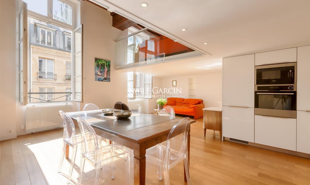 3 Bedroom Apartment To Rent In Paris 4th In Paris, île De France