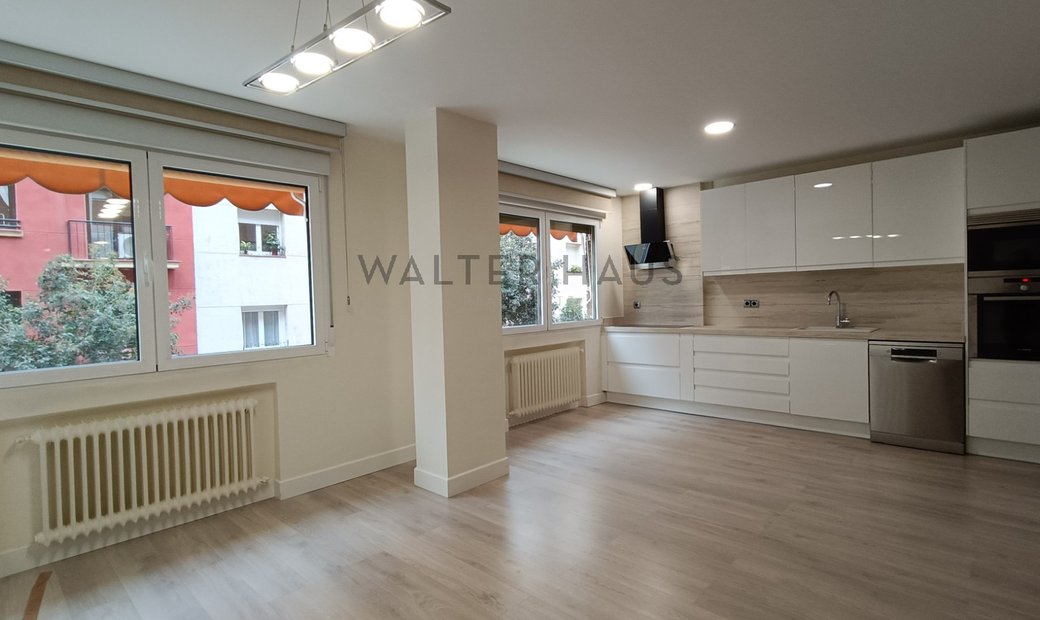 Apartment For Sale To Renovate In Goya, In Madrid, Community Of Madrid