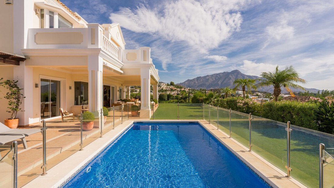 Villa La Quinta In La Quinta, Spain For Sale (13569941)