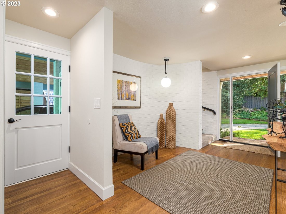 House in Lake Oswego, Oregon, United States 3 - 13573350