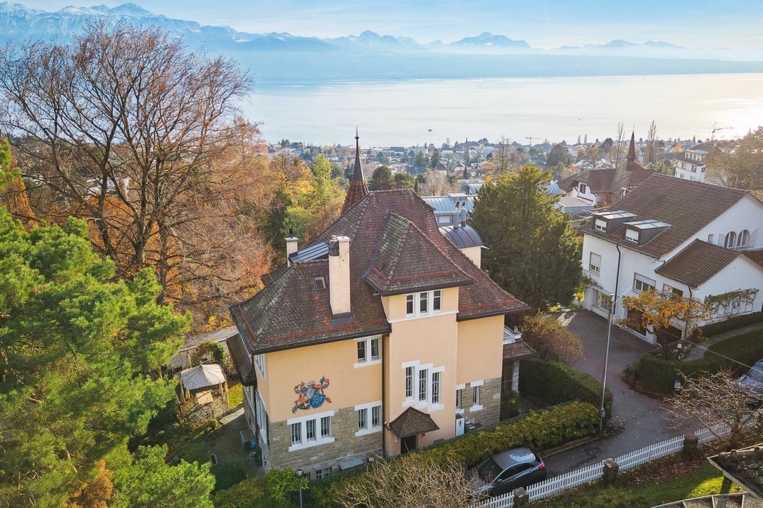 Amateurs' Residence In One Of The Most Prestigious In Pully, Vaud