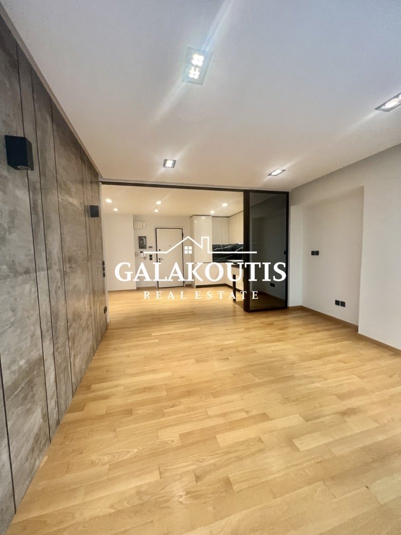 Apartment in Sunoikia Kolonakiou, 1st District of Athens, Athens 4 - 13570311