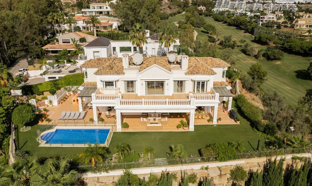 Villa La Quinta In La Quinta, Spain For Sale (13569941)