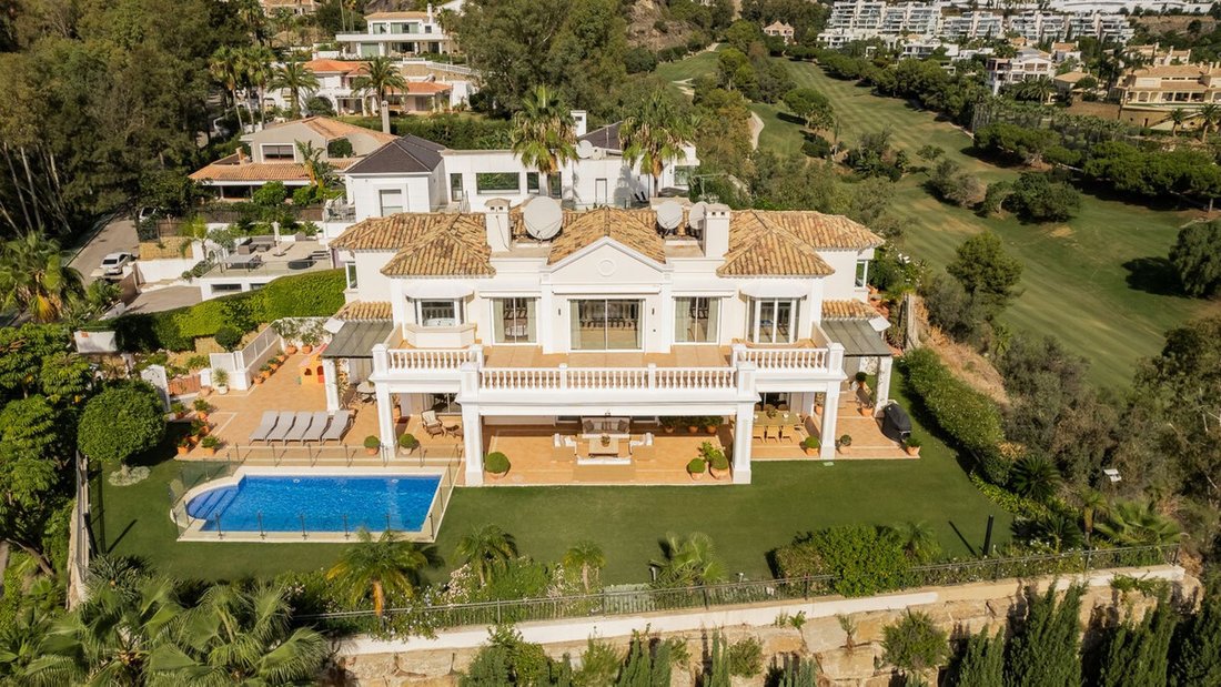 Villa La Quinta In La Quinta, Spain For Sale (13569941)