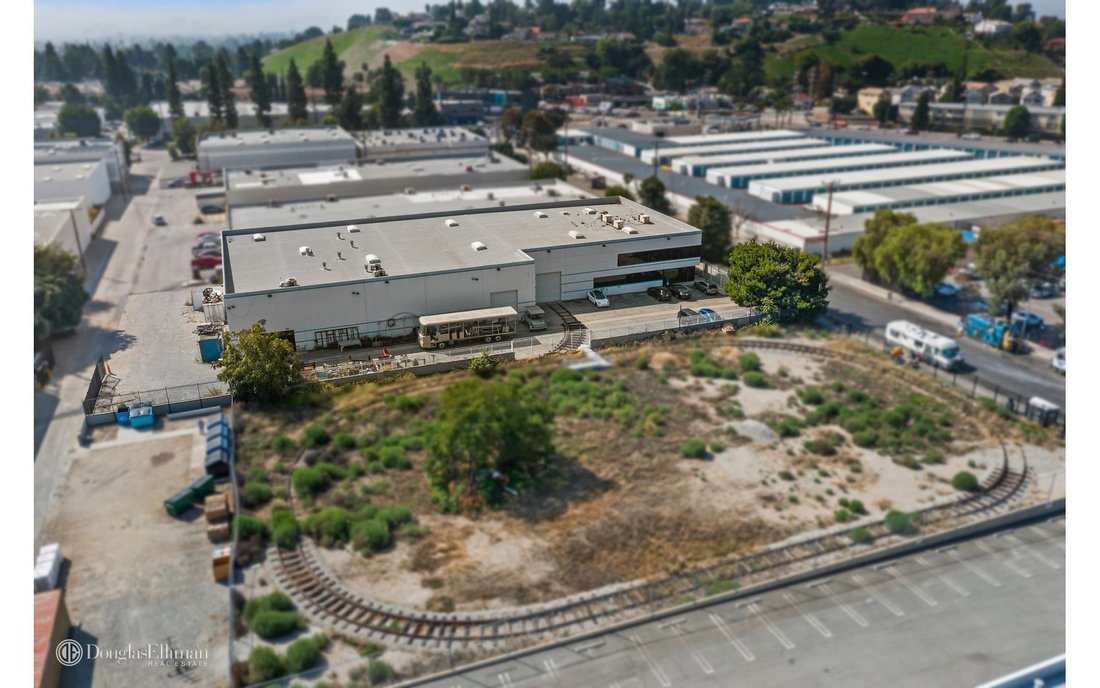 Chatsworth In Chatsworth, Ca, United States For Sale (13569687)