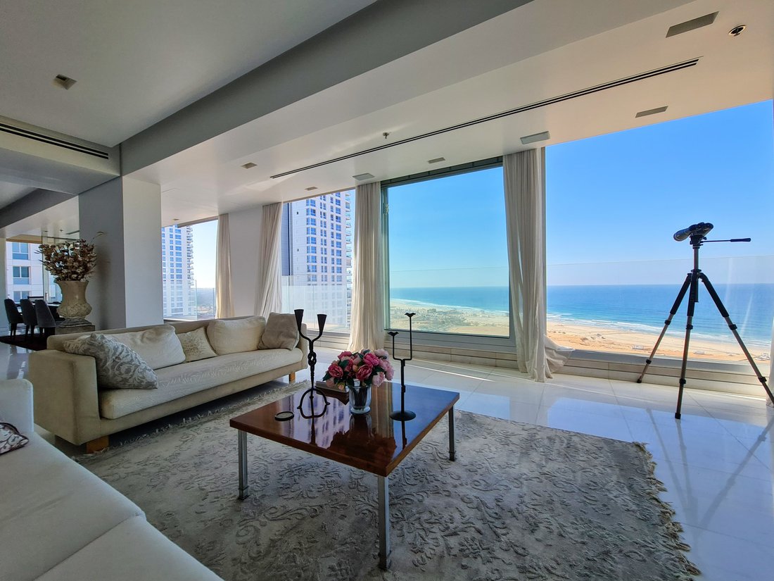 Penthouse in Netanya, Center District, Israel 3 - 13577649