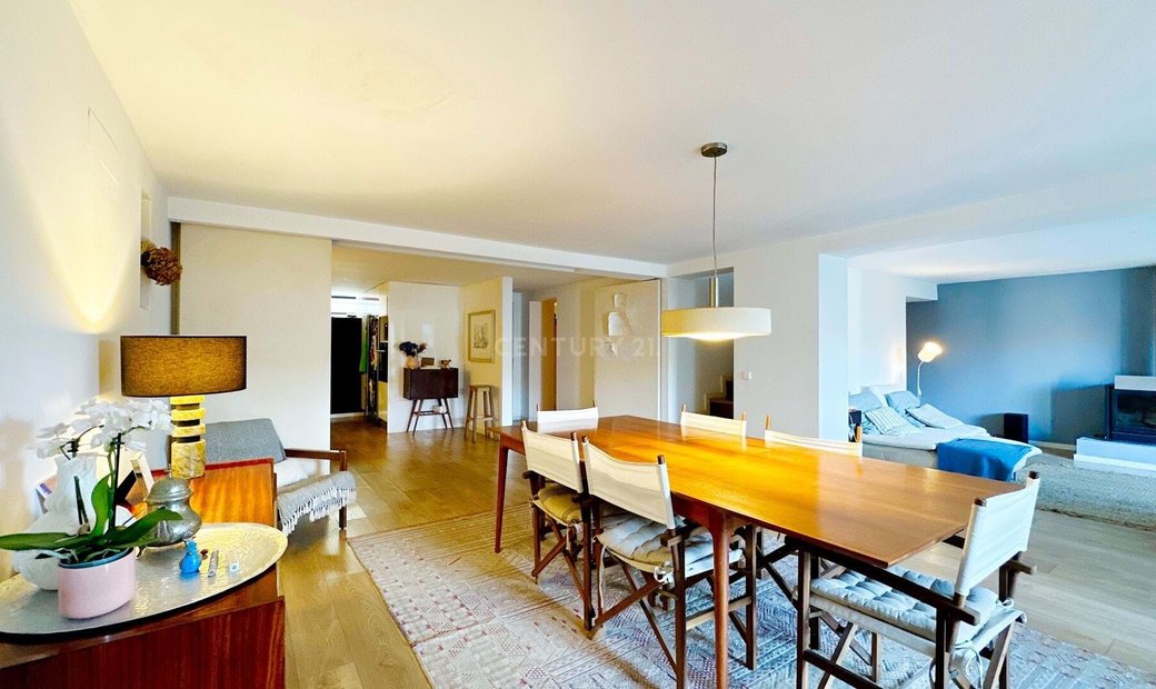 Century 21 Realty