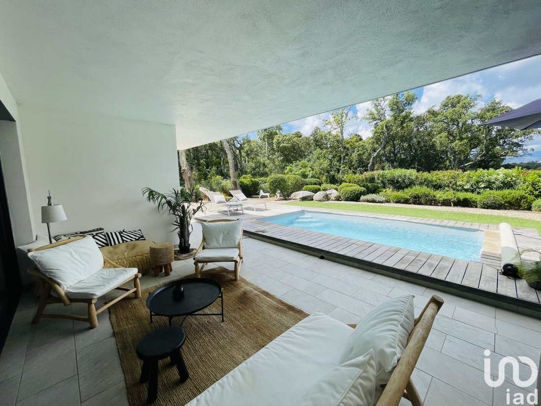 Vente Appartement 4 Pièces In Porto Vecchio, Corsica, France For Sale