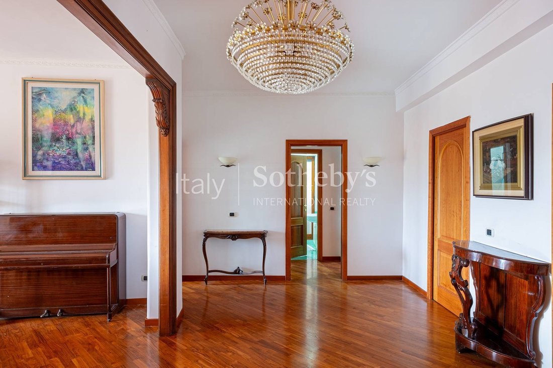 Apartment in Naples, Campania, Italy 2 - 13579930
