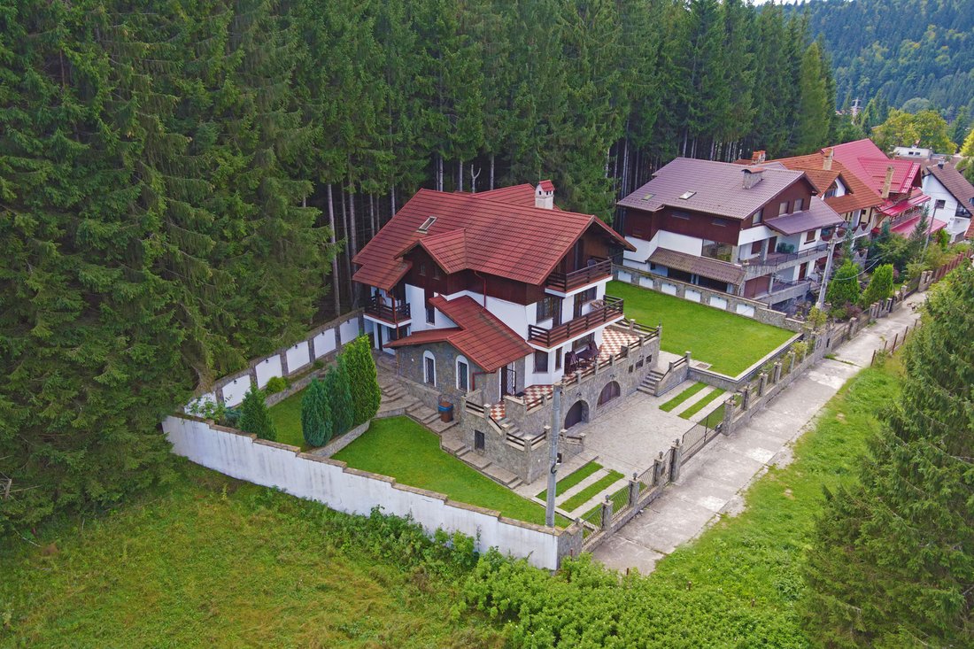 Elegance Near The Forest In Sinaia, Prahova, Romania For Sale (13580043)