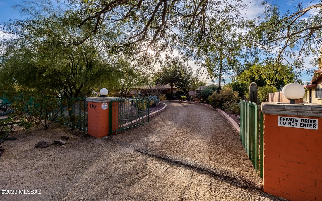 Historic Estate In Colonia Solana In Tucson, Arizona, United States For