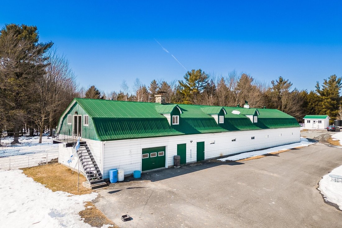 Roxton Pond, Estrie In Roxton Pond, Quebec, Canada For Sale (12683587)