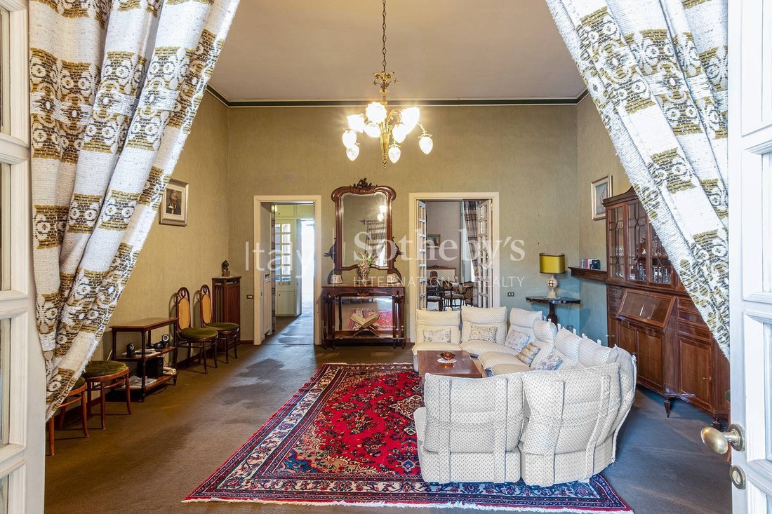 Apartment in Naples, Campania, Italy 4 - 13580145