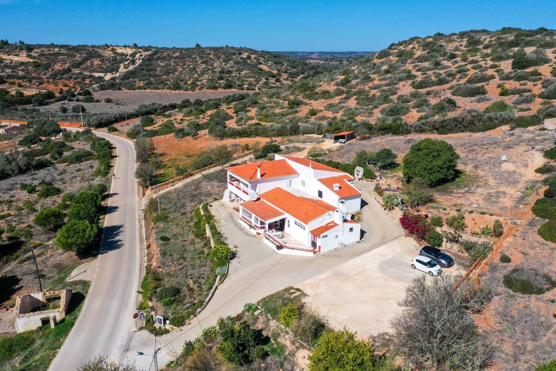 Villa in Budens, Algarve, Portugal 1 - 12465174