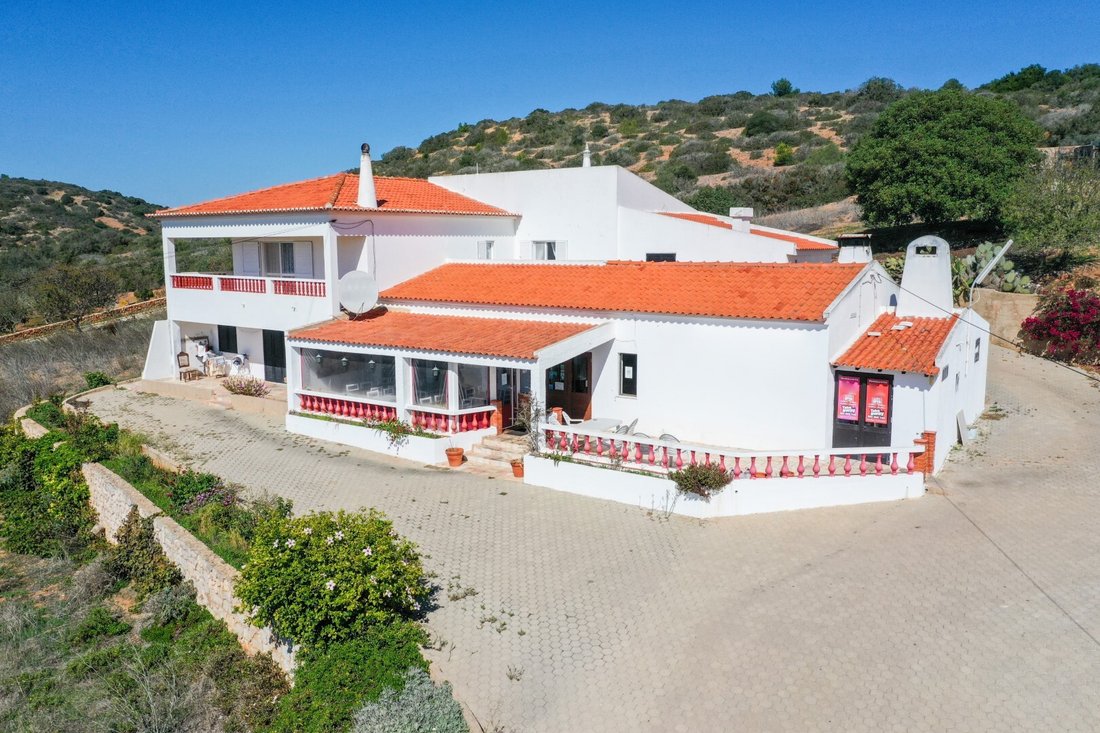 Villa in Budens, Algarve, Portugal 2 - 12465174