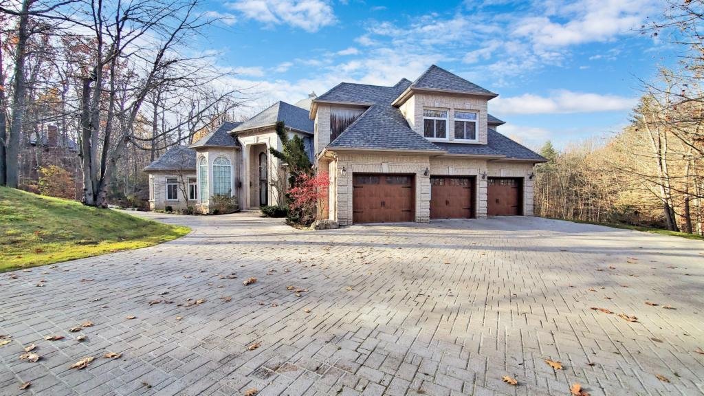 Single Family Detached Richmond Hill In Gormley, Ontario, Canada For