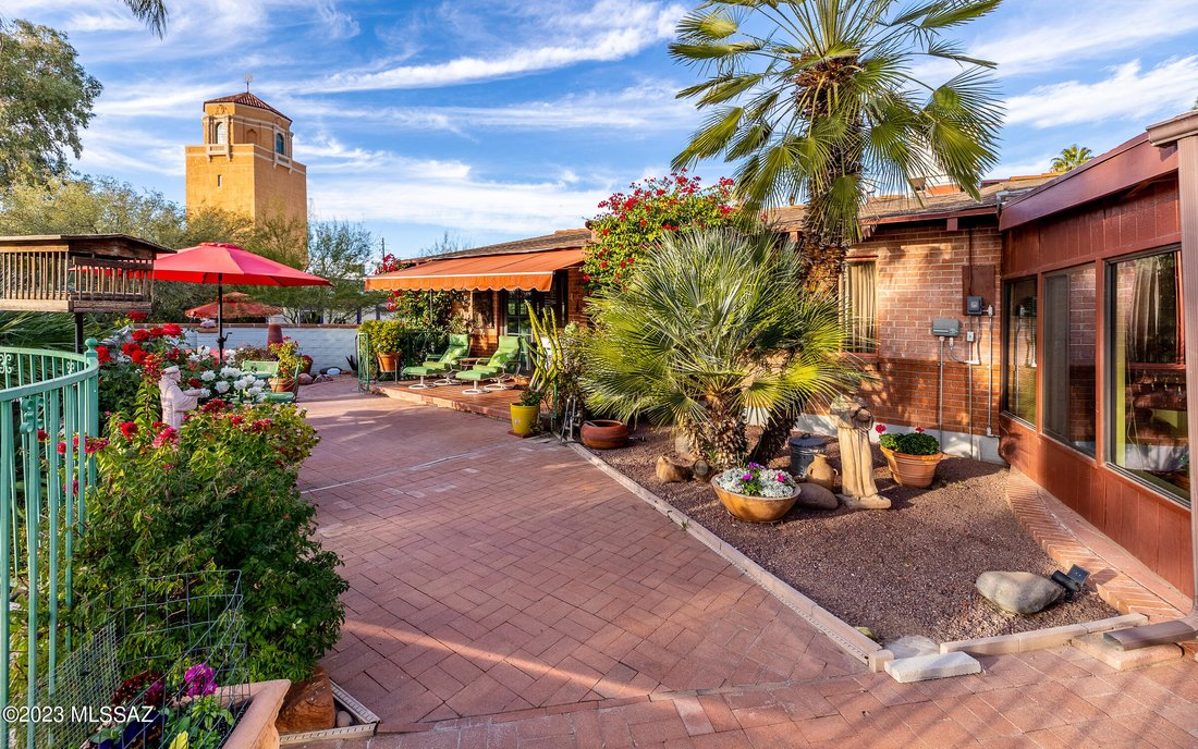 Historic Estate In Colonia Solana In Tucson, Arizona, United States For