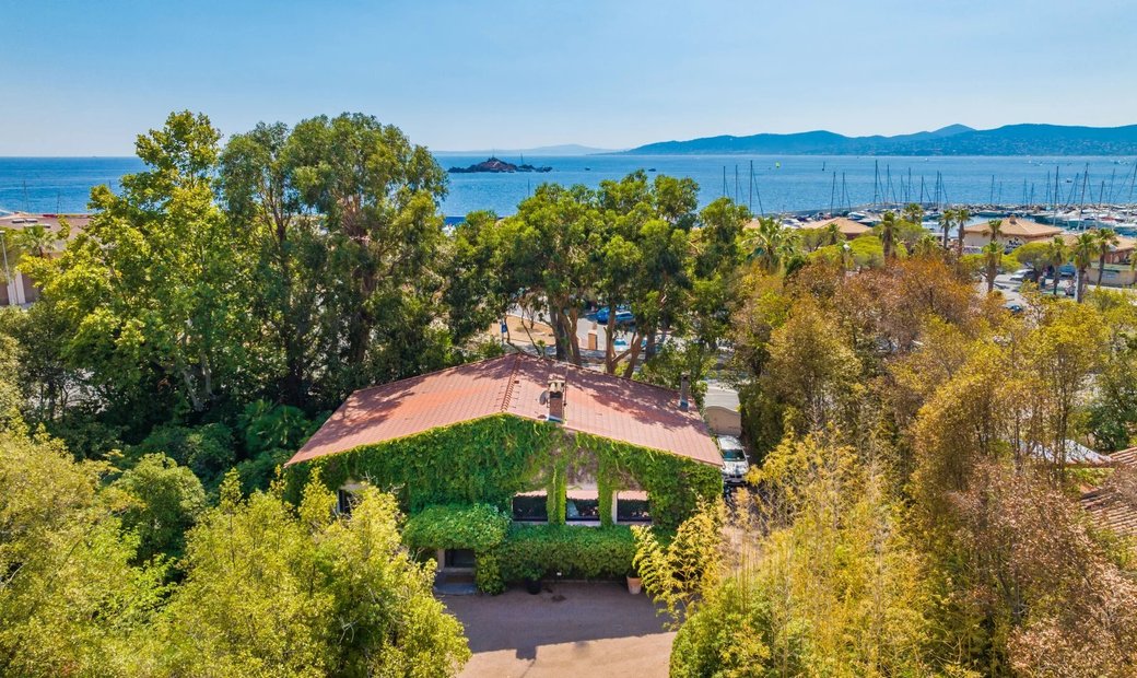 House In St Raphael In Saint Raphaël, Provence Alpes Côte D'azur