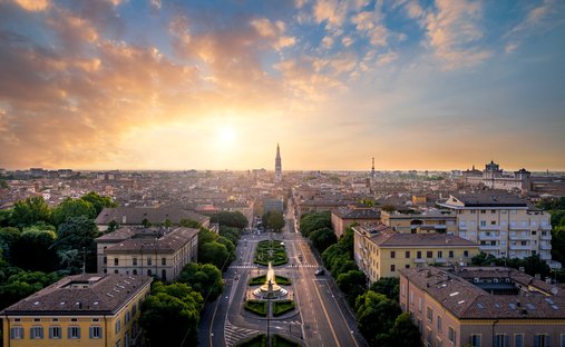 Appartamento a Modena, Emilia-Romagna, Italia 1