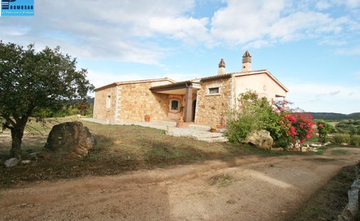 Villa in Area Arzachena Paese, Arzachena, Sardinia 1