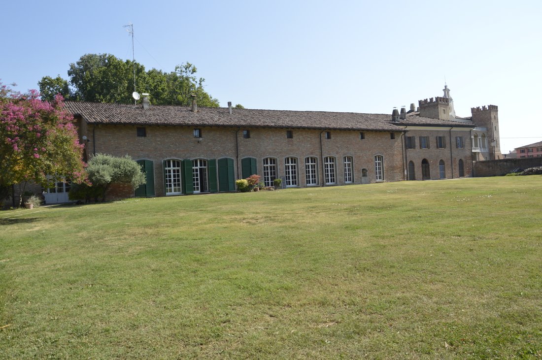 Villa in San Giovanni in Croce, Lombardy, Italy 2 - 13589648