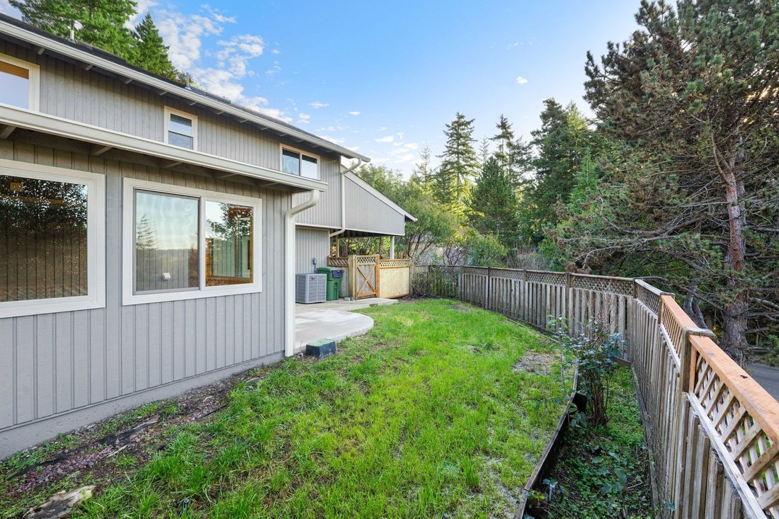 Fully Remodeled Oregon Coast Home! In North Bend, Oregon, United States