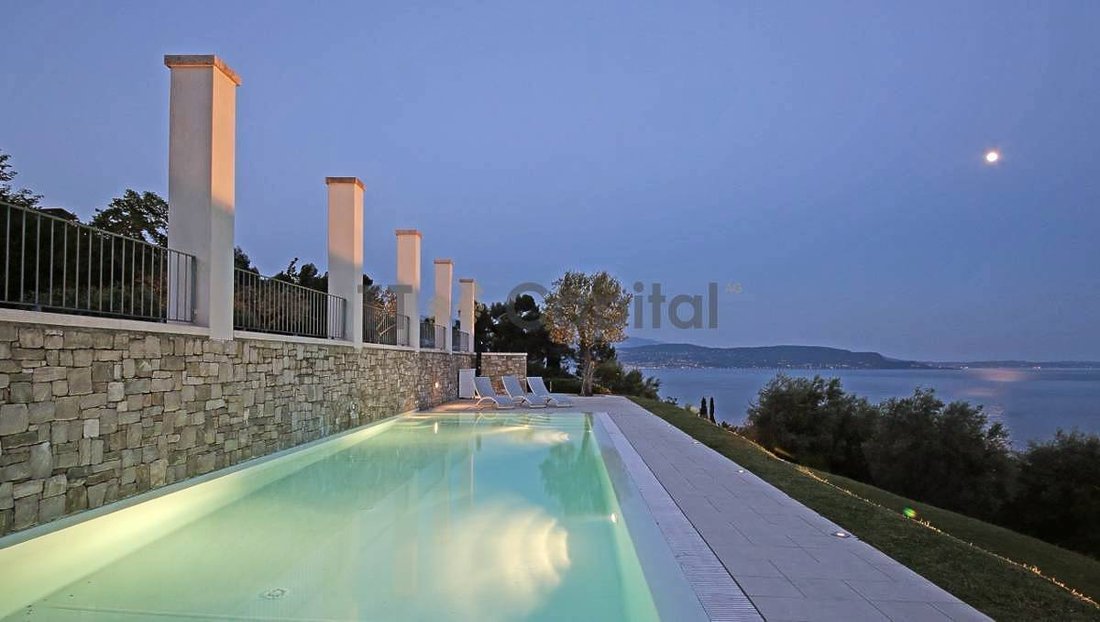 Gardone Riviera Villa In Gardone Riviera, Lombardy, Italy For Sale