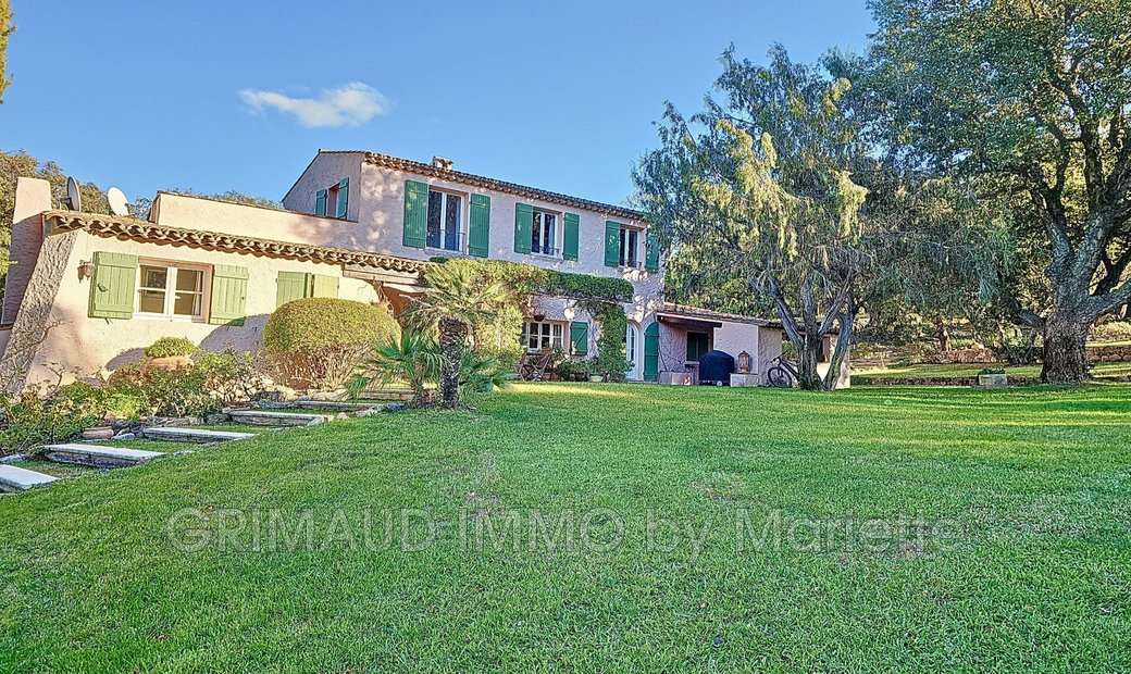 Belle Propriété Provençale Au Plan De La Tour. In Le Plan De La Tour