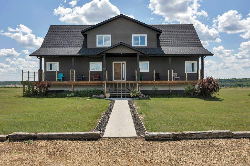 84 Acre Horse Lover's Paradise In Edberg, Alberta, Canada For Sale