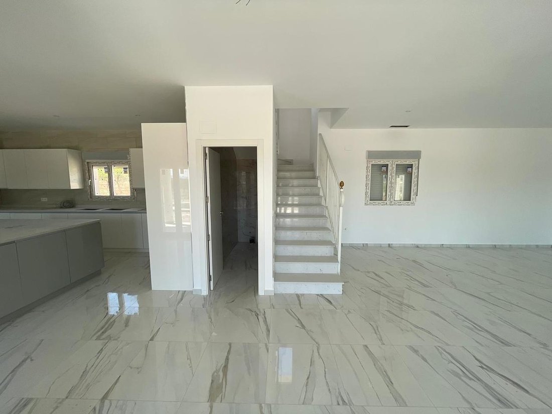 Villa en Pinoso, Comunidad Valenciana, España 2 - 13586320