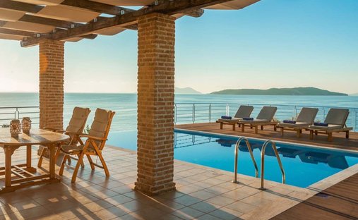 Villa in Eugirou, Apollonioi, Greece 1