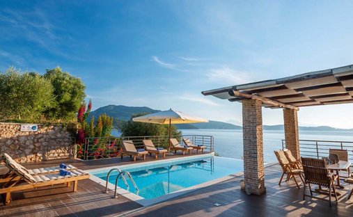 Villa in Eugirou, Apollonioi, Greece 1