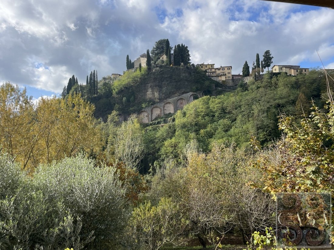 Barga Villa In Barga, Italy For Sale (13585848)