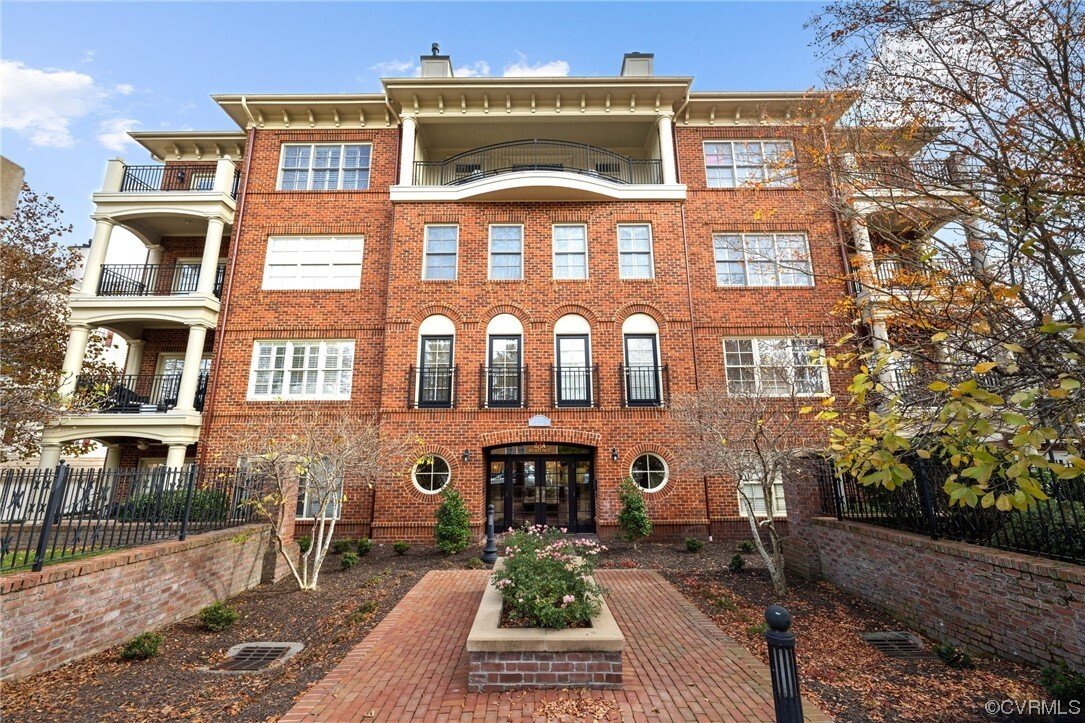 Elegant Penthouse Residence In Esteemed In Richmond, Virginia, United