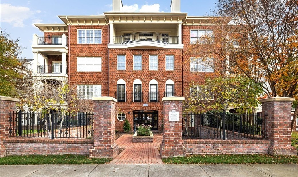 Elegant Penthouse Residence In Esteemed In Richmond, Virginia, United