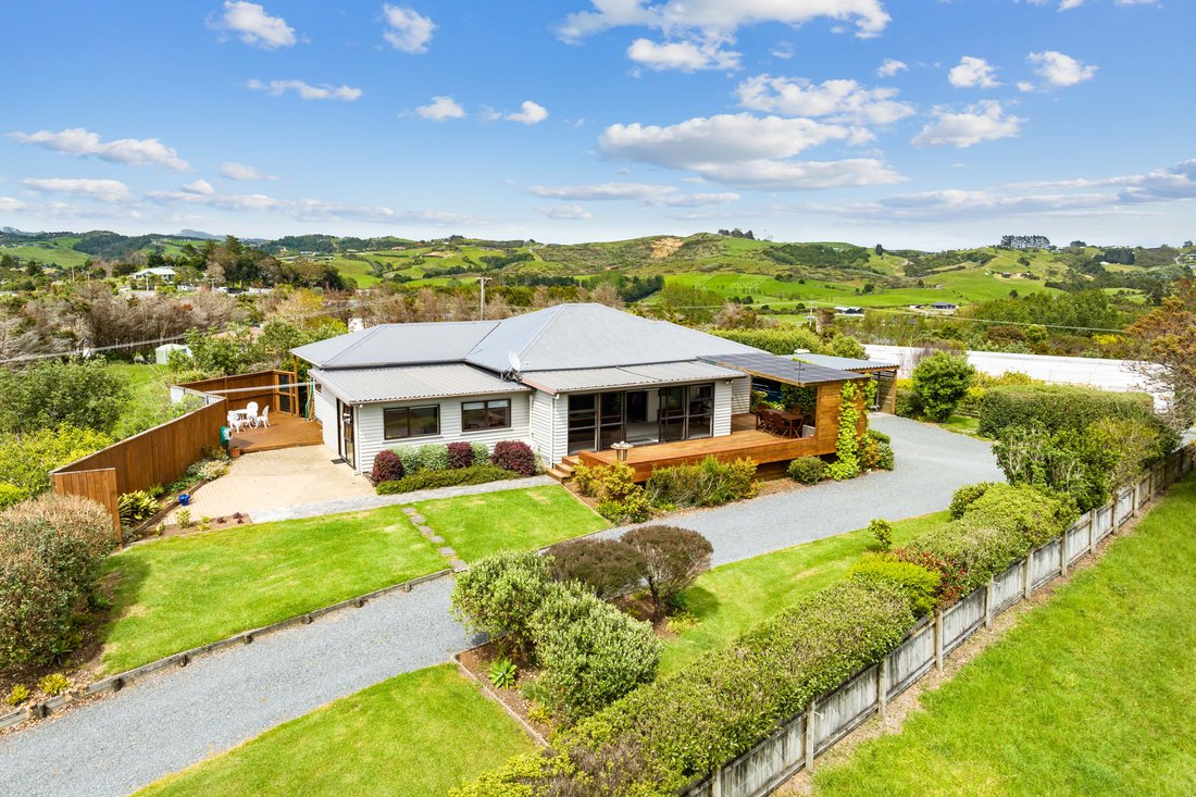 Idyllic Property Boasting Breathtaking In Mangawhai, Northland, New