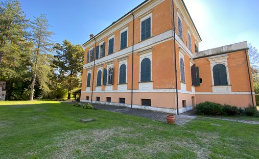 Villa in Gavassa-Massenzantico-Pratofontana, Reggio Emilia, Emilia-Romagna 1