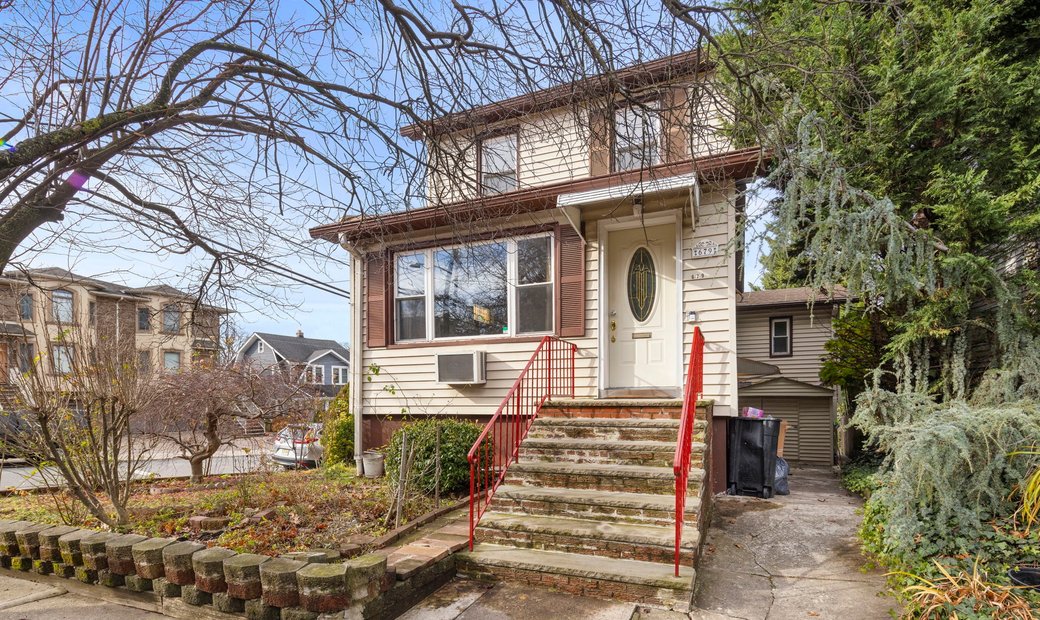 6 Bedrooms Multi Family (2 4 In Cliffside Park, New Jersey, United