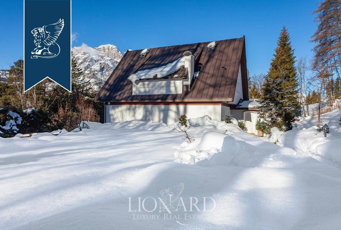 Luxury Villa For Sale In Cortina D'ampezzo In Cortina D'ampezzo,