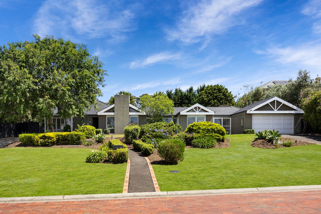 4 James Court, Mount Martha In Mount Martha, Victoria, Australia For