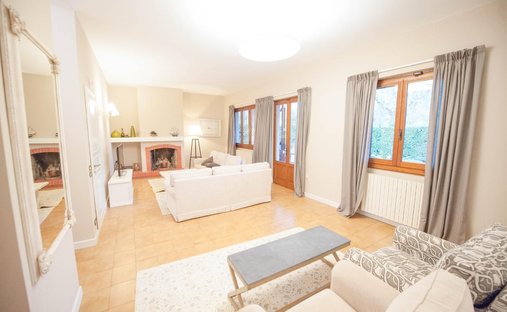 Villa in Roma Imperiale, Forte dei Marmi, Tuscany 1