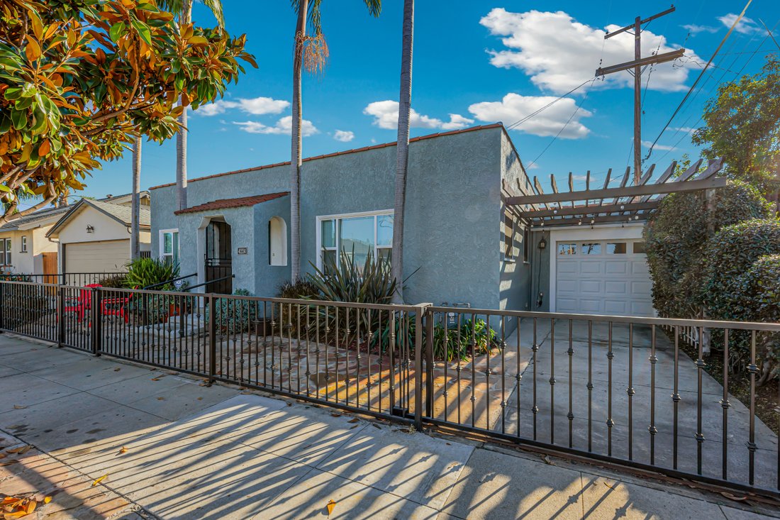 4224 East 11th Street, Long Beach, Ca In Signal Hill, California