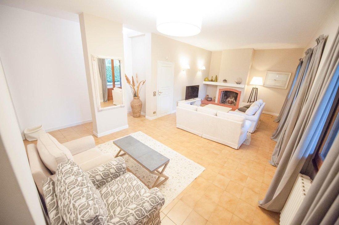 Villa in Roma Imperiale, Forte dei Marmi, Tuscany 3 - 13592745
